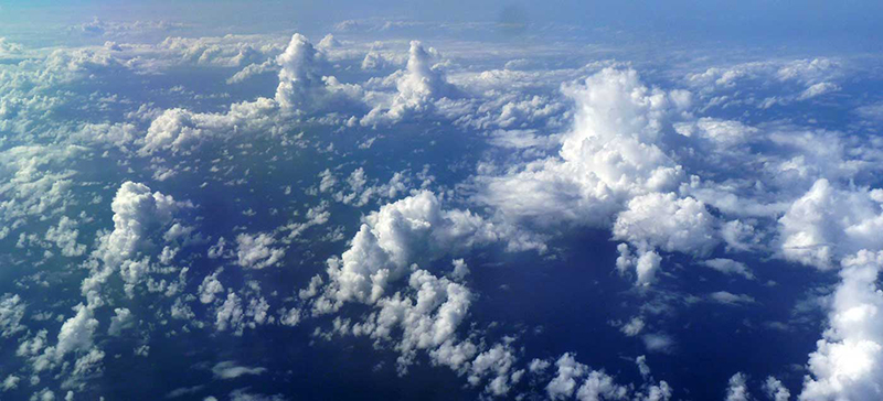 nuages photographiés depuis un avion