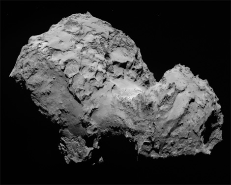 Le noyau de la comète « Tchouri » (Churyumov-Gerasimenko) observé par la sonde européenne Rosetta.