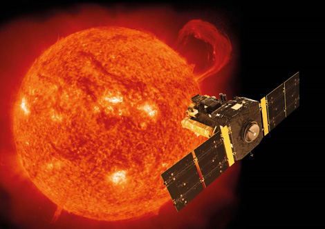 Vue d'artiste de la sonde SOHO de l'Esa et de la Nasa, en orbite autour du Soleil (photographie prise par l'instrument EIT (Extreme-ultraviolet imaging telescope) de SOHO, le 14 septembre 1999).