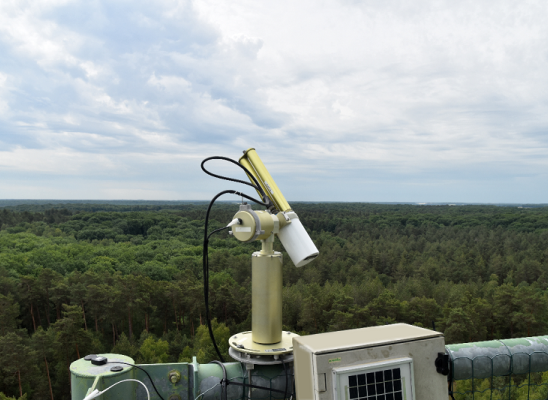 Photomètre pour évaluer la quantité d’aérosol au-dessus de la Forêt de Rambouillet - Projet ACROSS